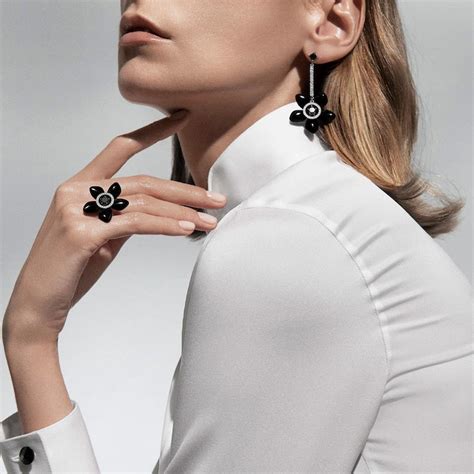 giorgio armani jewelry collection.